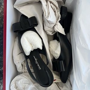 Slingback Flats Salvatore Ferragamo 
Black 
Size 7